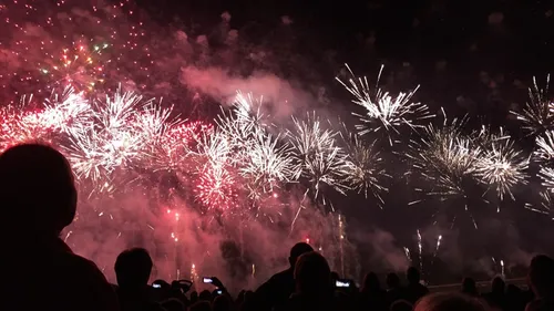 Des restrictions sur les artifices et les articles pyrotechniques...