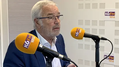 Rodéos sauvages : François Rebsamen affiche son soutien à Gérald...