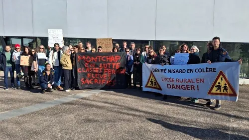 Les professeurs du lycée Montchapet maintiennent la pression 