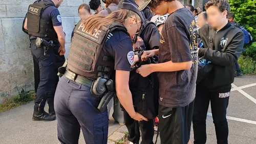 Opération de contrôle près d’un collège et d’un lycée à Dijon 