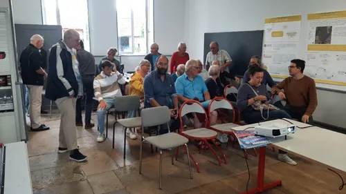 Des réunions sur un nouveau projet de parc photovoltaïque en Côte...