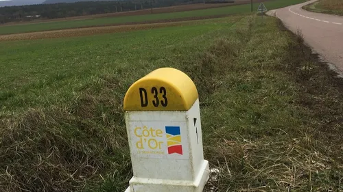 Les opérations de fauchage commencent le long des routes de Côte-d’Or 