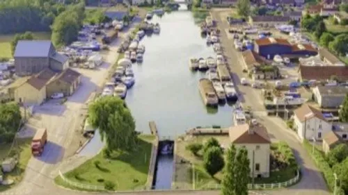 Saint-Jean-de-Losne largue les amarres samedi pour le 10e Salon...