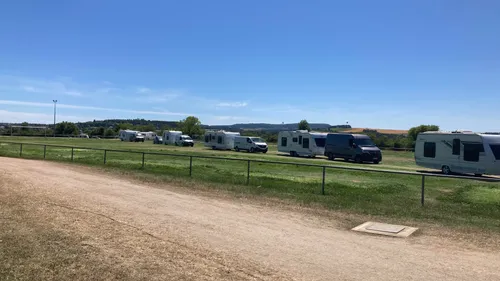 Talant : les gens du voyage ont quitté le stade Pascal Gien ce...