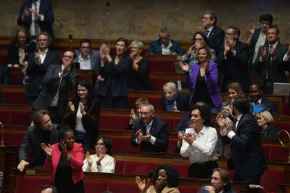 Océane Godard salue l’adoption de six lois sociales à l’Assemblée...