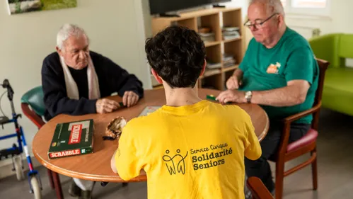 Service Civique Solidarités Seniors renforce sa présence à Dijon...