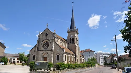 L’église Saint-Paul va retrouver sa flèche, son coq et sa croix 