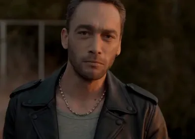 Jean-Bapstiste Guegan se met en scène sur le clip de « Tu es...