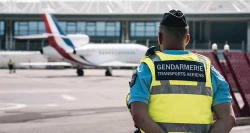 Conférence « Des gendarmes au service de l’aviation civile »