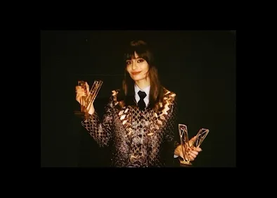 Victoires de la Musique : Clara Luciani a « ramené deux coupes à la...