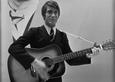 Le message tendre (et plein d'humour) de Thomas Dutronc à son père