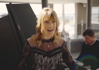 Eve Angeli de retour avec « Je sème »