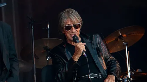 Le jour où Jean-Jacques Goldman a traité Jacques Dutronc de...