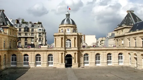 Le Parlement adopte les textes sur soins palliatifs et fraudes...