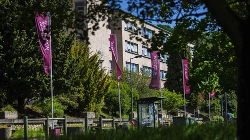 L’université Paris-Saclay toujours numéro 1 française au classement...