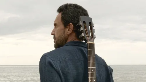 Gérald de Palmas revient avec un nouveau titre... et un nouvel album