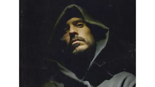 Flo Delavega annonce son retour musical avec « Aimer les gens »