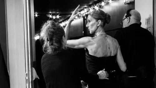 Céline Dion crée la surprise au défilé L’Oréal à Paris