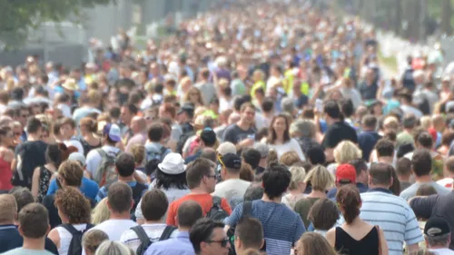 Démographie : la population augmente très lentement chaque année en...