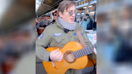 Thomas Dutronc bouleversé par l’incendie du marché des Enfants-Rouges