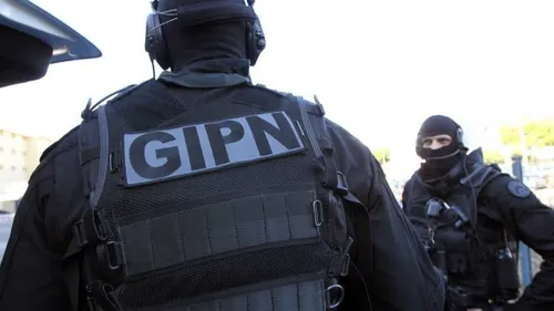 Des habitants de Flins-sur-Seine confinés à cause d'un homme errant...