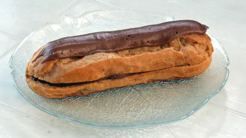 Le podium du premier concours du meilleur éclair au chocolat de...