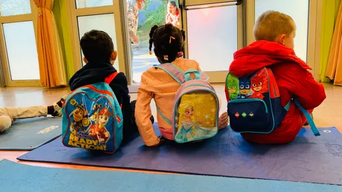Les parents veulent une troisième classe de maternelle à Camon