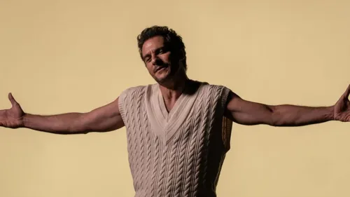 Une nouvelle chanson pour la paix avec Amir et Nazim Khaled 