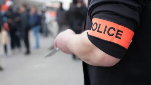 Un policier de la BAC blessé par un jet de pavé au visage aux Mureaux