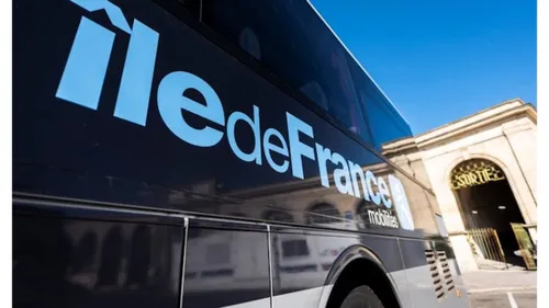 La jambe d'une vieille femme écrasée par un bus à Chambourcy 