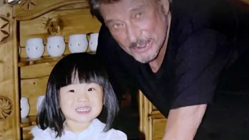 Jade et Laeticia ont rendu hommage à Johnny pour la fête des pères