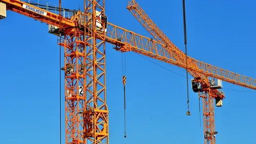 Deux pavillons détruits par la chute d’une grue à Combs-la-Ville
