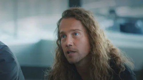 Julien Doré aimerait bien adopter un enfant