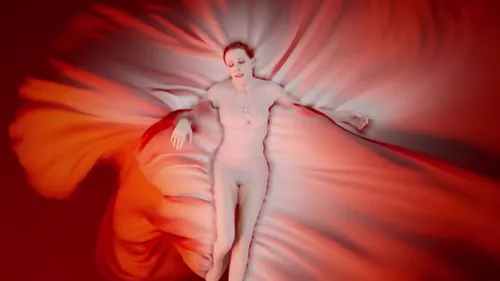 Le clip de « À tout jamais » avec Mylène Farmer, dévoilé !