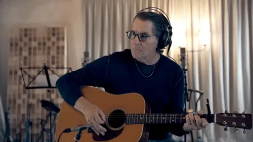 Francis Cabrel revient avec « On arrive demain »