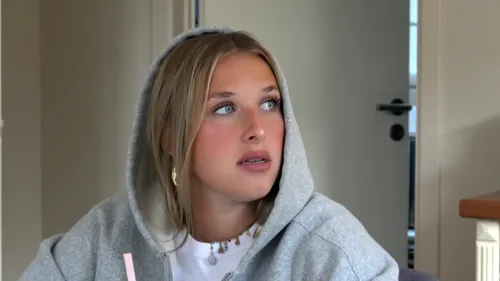 De la Star Ac' aux stades : Helena célèbre son parcours en musique