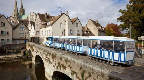 Embarquez pour une balade mémorable à bord du Chart’Train 