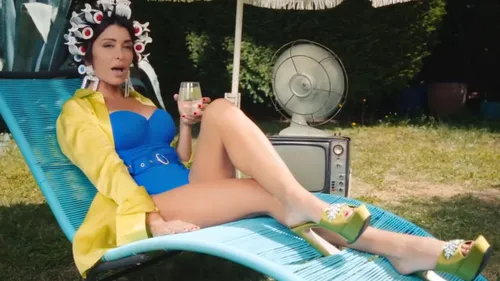 Regardez « Sauve qui aime », le dernier clip de Jenifer