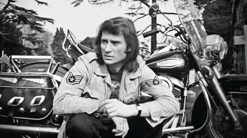 Deux nouveaux inédits de Johnny viennent de sortir !