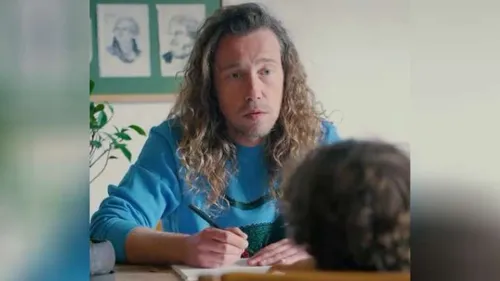 Hilarant : quand Julien Doré et son fils cherchent un nom pour la...