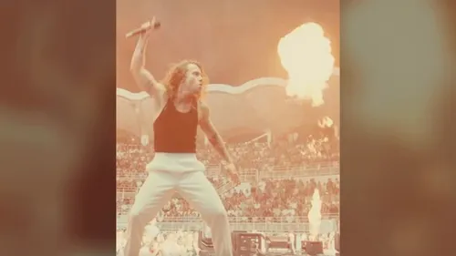 Julien Doré : une vidéo puissante pour la fin de sa tournée des...