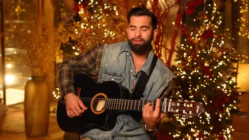 Écoutez la nouvelle version de « J'ai changé » par Kendji Girac