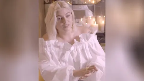 Louane se confie sur sa thérapie 