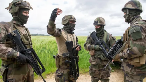 Les députés réexaminent la loi de programmation militaire