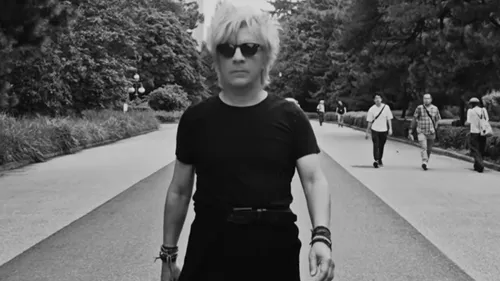 Indochine sort le clip de « No Name »