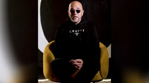 Pascal Obispo explique ses choix de musiques pour sa tournée « 30...