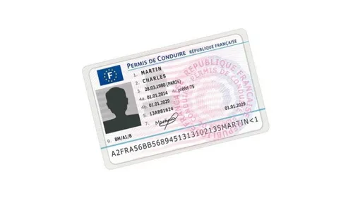 Trois hommes condamnés à Melun pour une arnaque au permis de conduire