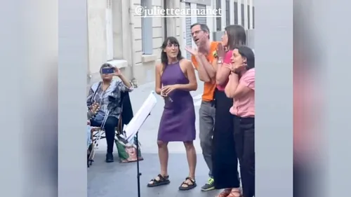 Insolite : Juliette Armanet a donné de la voix... en pleine rue !
