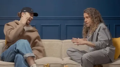 Un échange capillaire et sans tabou entre Pierre Garnier et Julien...