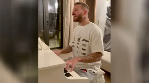 Matt Pokora demande à ses fans de reprendre son titre « Reflet » 
